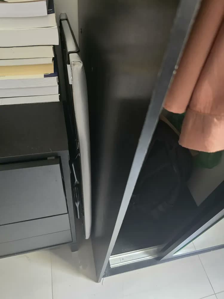 foto de Tábua De Mesa Passar Roupa Dobrável Portátil Tecido Térmico Cor Preto
