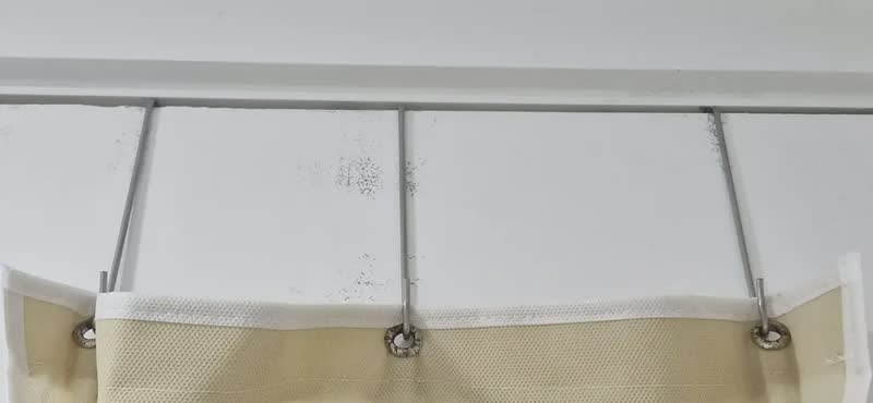foto de Cesto De Roupa Suja e brinquedo De Pendurar Atras Da Porta - Guarde Bem Cor Preto
