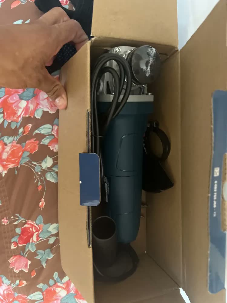 foto de Esmerilhadeira Angular 710w Gws700 Bosch + Kit Discos Azul 50/60hz