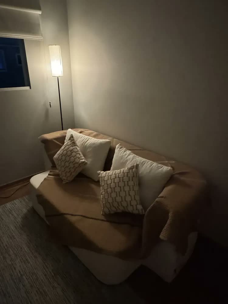 foto de Sofá Cama Vistra de 2 Lugares Bege Off White em Tecido Bouclê Para Salas Compactas
