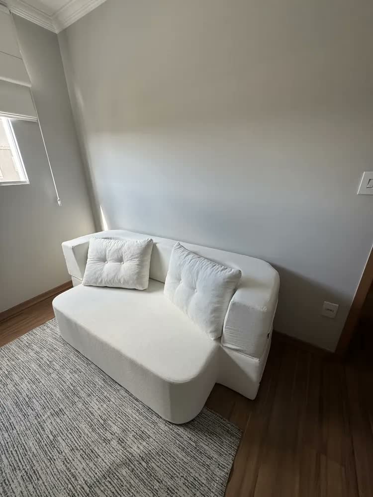 foto de Sofá Cama Vistra de 2 Lugares Bege Off White em Tecido Bouclê Para Salas Compactas