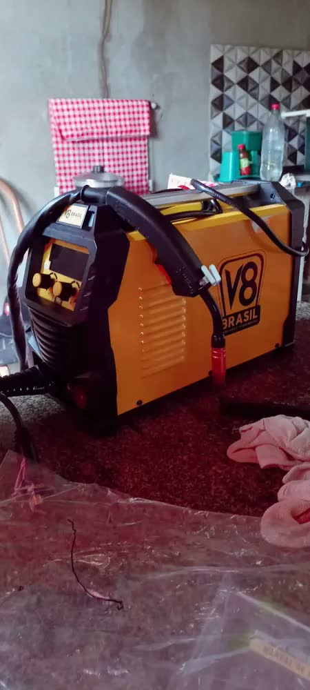 foto de Máquina De Solda Inversora Multiprocessos Eletrodo Revestido Mig/mag Tig Bivolt Multi 180i V8