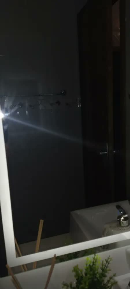 foto de Espelho Retangular Iluminado 60x80 Cm Jateado Led Lapidado