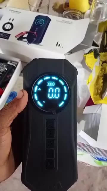foto de Mini Compressor de Ar Portátil 150 PSI Partida Auxiliar 12V Bateria Automotiva Digital USB-C