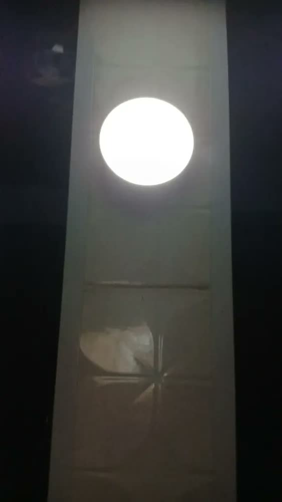 foto de Kit 04 Luminária Led Recarregável Com Sensor De Movimento E Presença, Luz Noturna Automática Sem Fio Para Armário, Escada, Quarto E Parede Navi Navi
