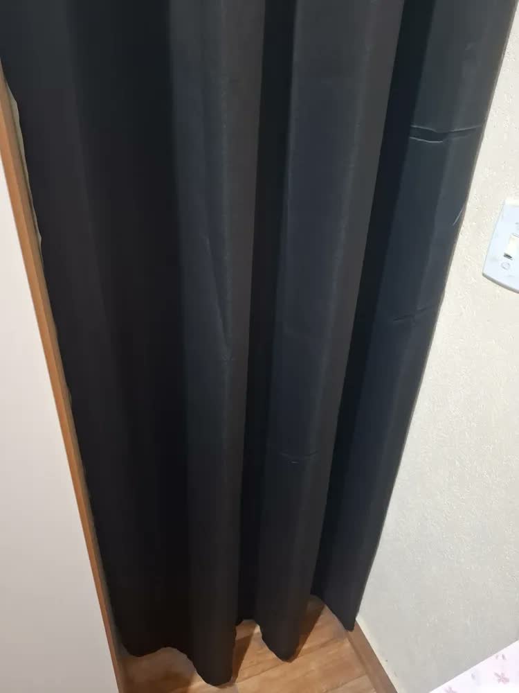 foto de Cortina Blackout Porta Sala 1,38x2 Liso Corta Luz Tecido