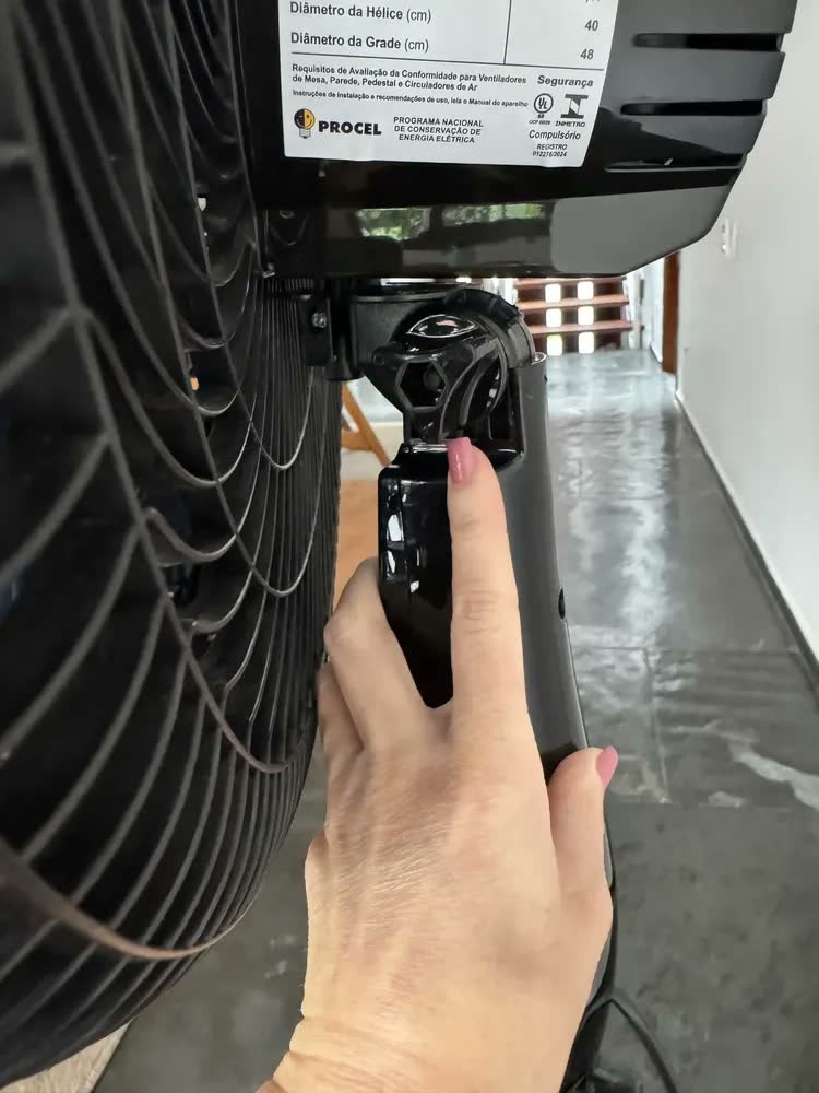 foto de Ventilador Coluna NVT-40C-BL 60Hz Mondial