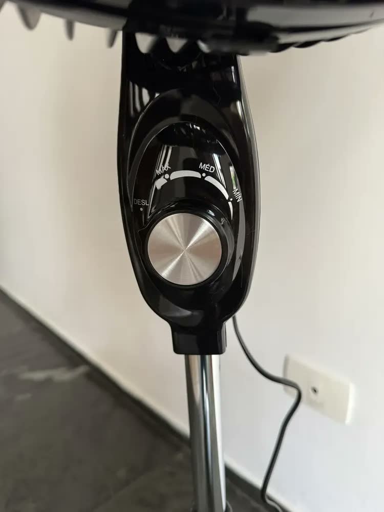 foto de Ventilador Coluna NVT-40C-BL 60Hz Mondial