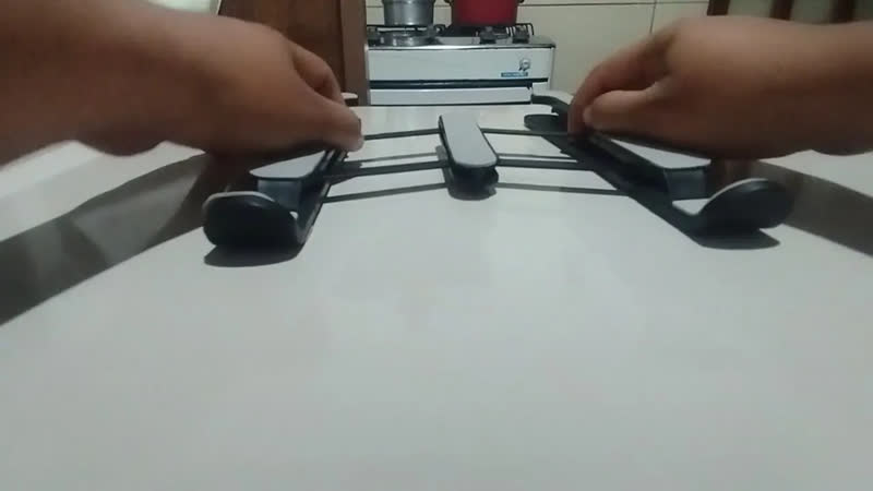 foto de Suporte Notebook Dobrável Portátil Anti Derrapante De Mesa