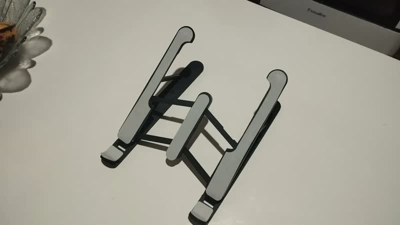 foto de Suporte Notebook Dobrável Portátil Anti Derrapante De Mesa