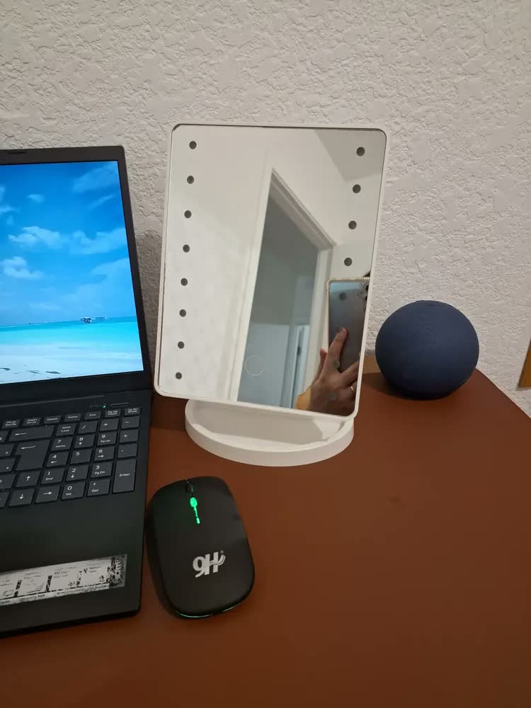 foto de Espelho Iluminado Maquiagem 22cm Luz Led Moldura Preto