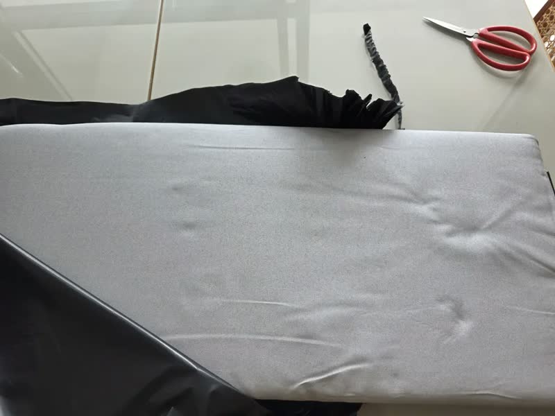 foto de Tabua Passar Roupa De Mesa Bancada Portátil Aço Extra Forte