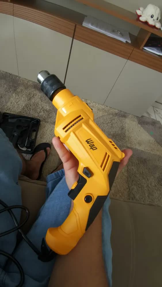 foto de Parafusadeira Furadeira De Impacto 700w Maleta Wf 700k13 Wap