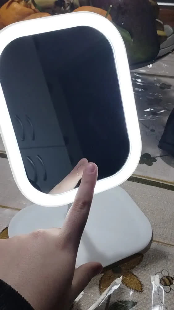 foto de Espelho De Mesa Maquiagem Led Portátil Usb Rotação Abajur