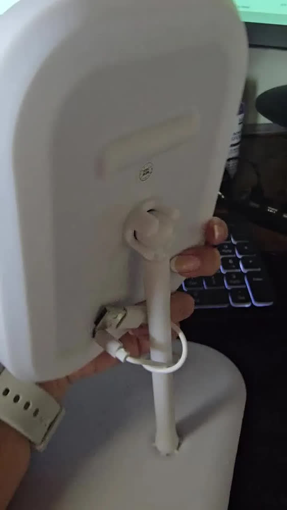 foto de Espelho De Mesa Maquiagem Led Portátil Usb Rotação Abajur