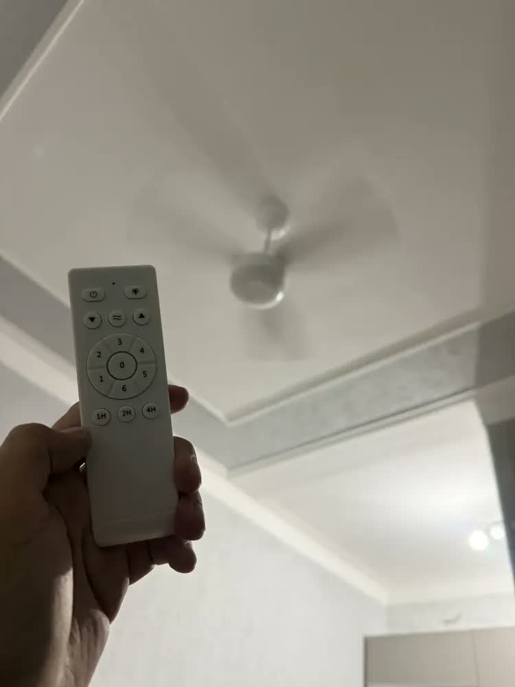 foto de Ventilador De Teto Ciclo Inverter Com Controle Bivolt - Ventisol