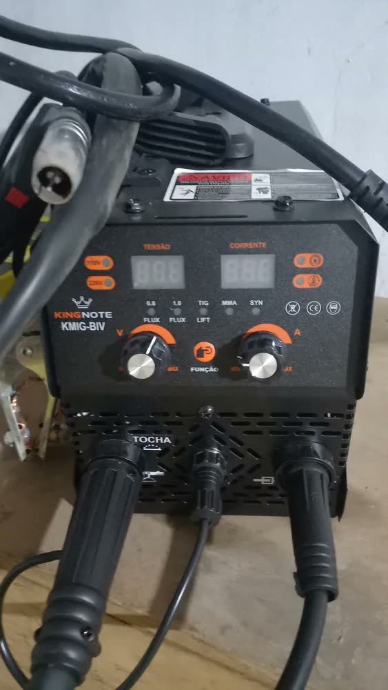foto de Máquina Solda Mig Sem Gás Flex Tig Lift Mma Bivolt Inversora Sinergico Com Arame Frequência 50 Hz/60 Hz 110/220v