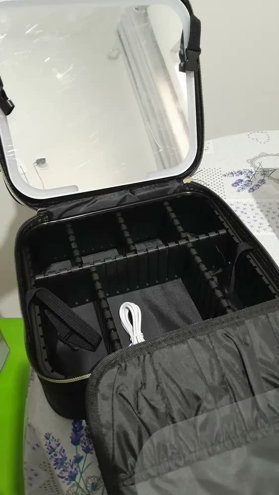 foto de Maleta Profissional de Maquiagem Com Espelho e LED USB, Organizador Portátil de Cosméticos e Divisórias Ajustáveis EX Decor