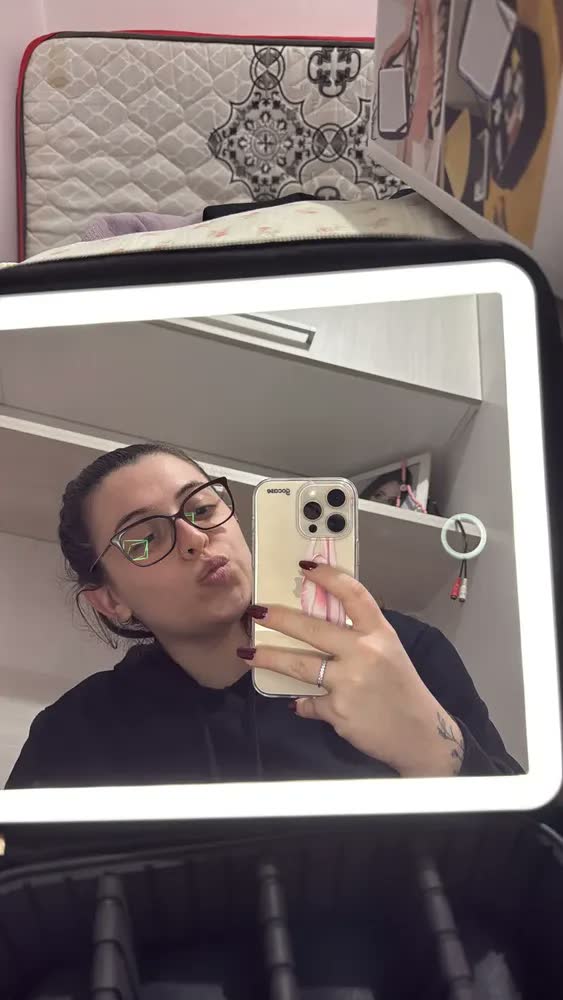foto de Maleta Profissional de Maquiagem Com Espelho e LED USB, Organizador Portátil de Cosméticos e Divisórias Ajustáveis EX Decor