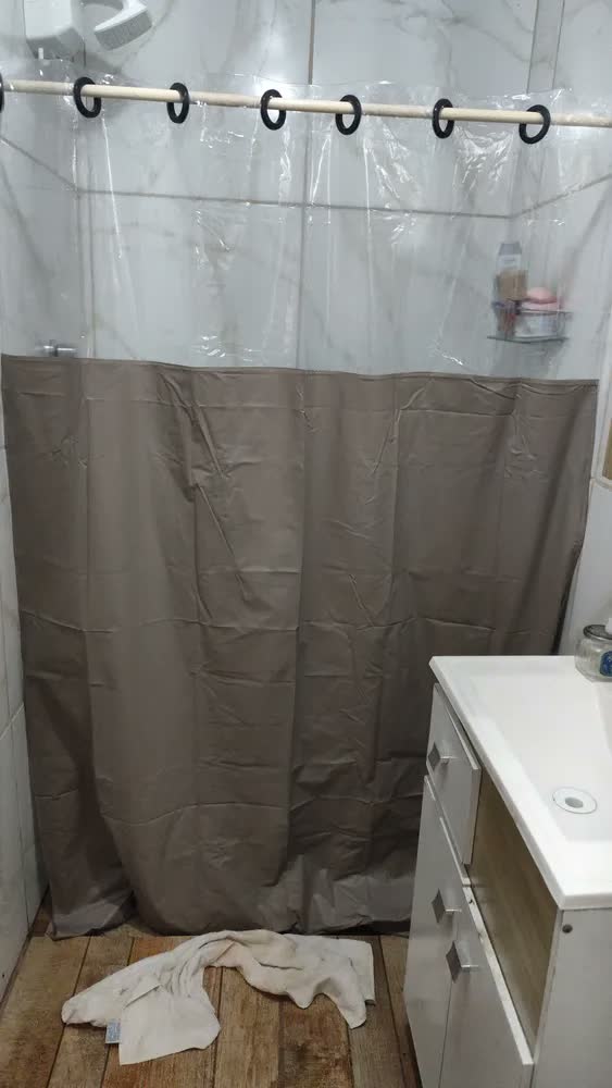 foto de Cortina De Box Banheiro Impermeável Com Visor Pvc Blackout