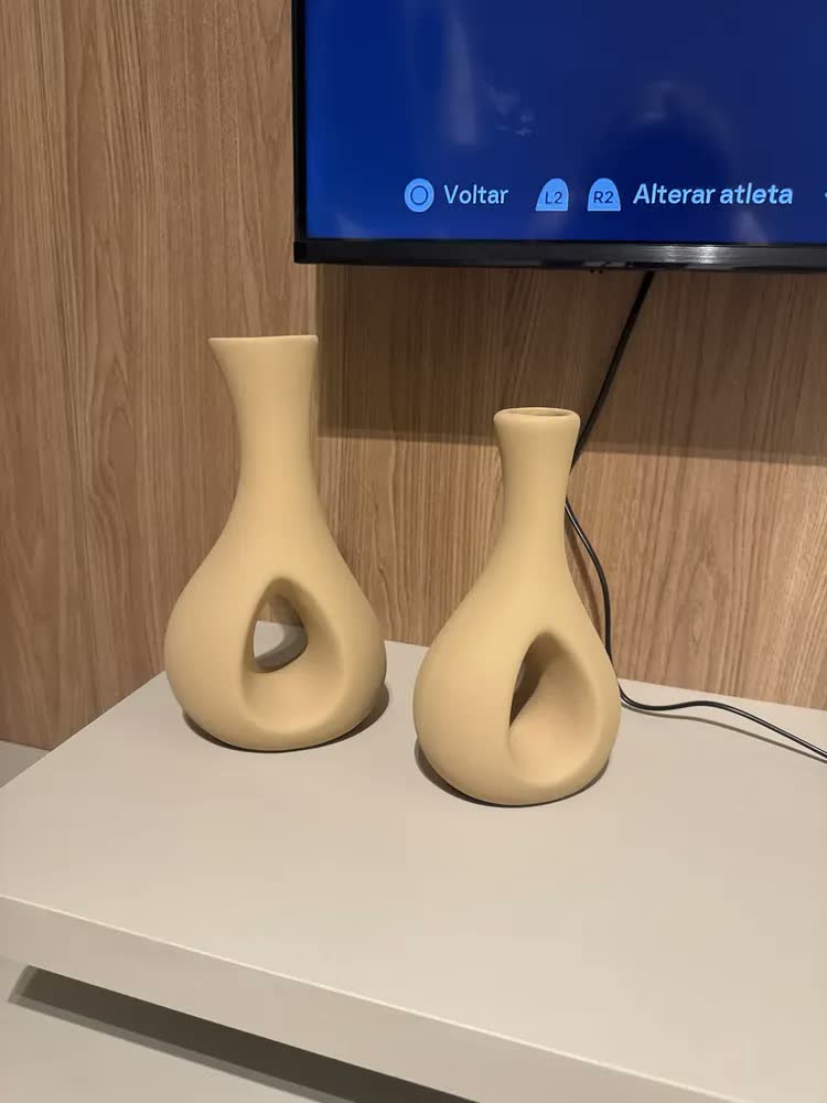 foto de Enfeite Rack Sala Dupla De Vasos Decorativos Vaso Cerâmica