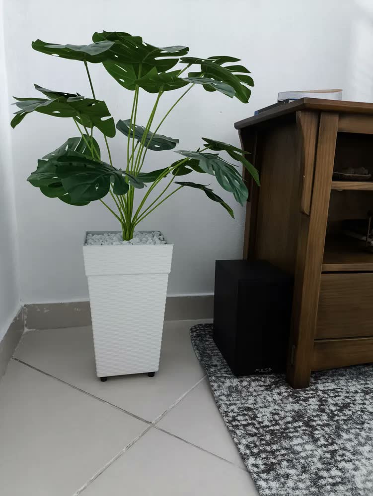 foto de Planta Artificial Grande Costela De Adão Com Vaso Decorativo