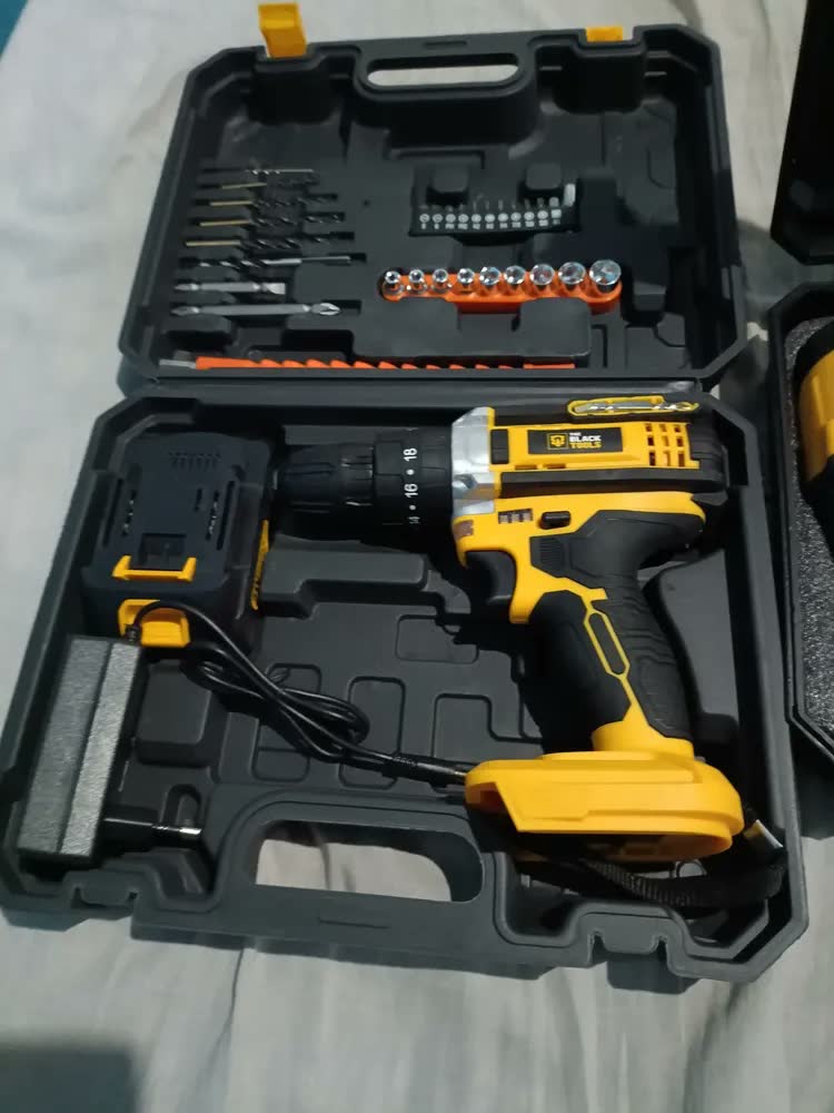 foto de Combo Chave De Impacto A Bateria Brushless 430nm + Furadeira Parafusadeira De Impacto A Bateria 21v The Black Tools