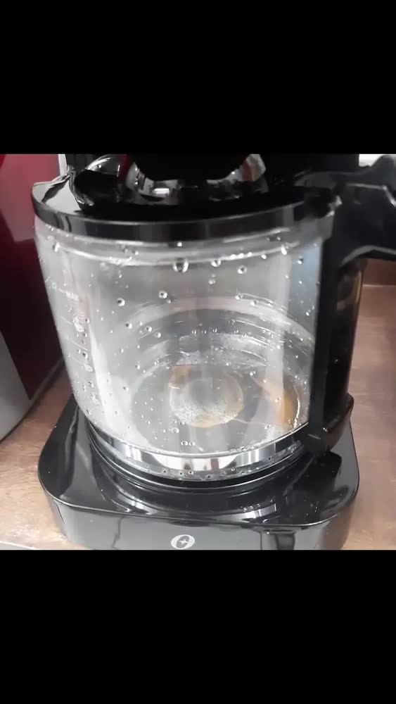 foto de Cafeteira Oster Programável 1,2l Com Display Digital Oster Café na hora certa