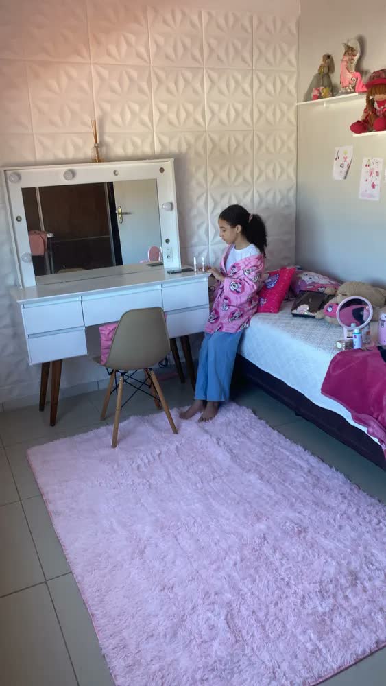 foto de Tapete saggy, felpudo. Dhalishop Shaggy cor Cinza-escuro liso - de 2m x 1.4m