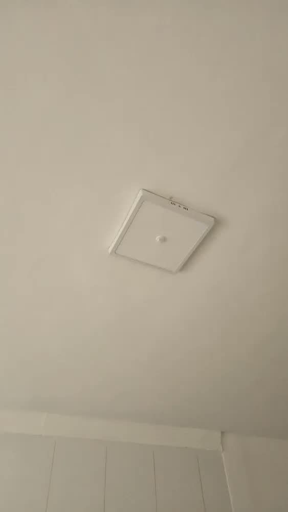 foto de Painel LED Avant Quadrado 24W Sobrepor Sensor Presença Luz 6500K Branco Frio