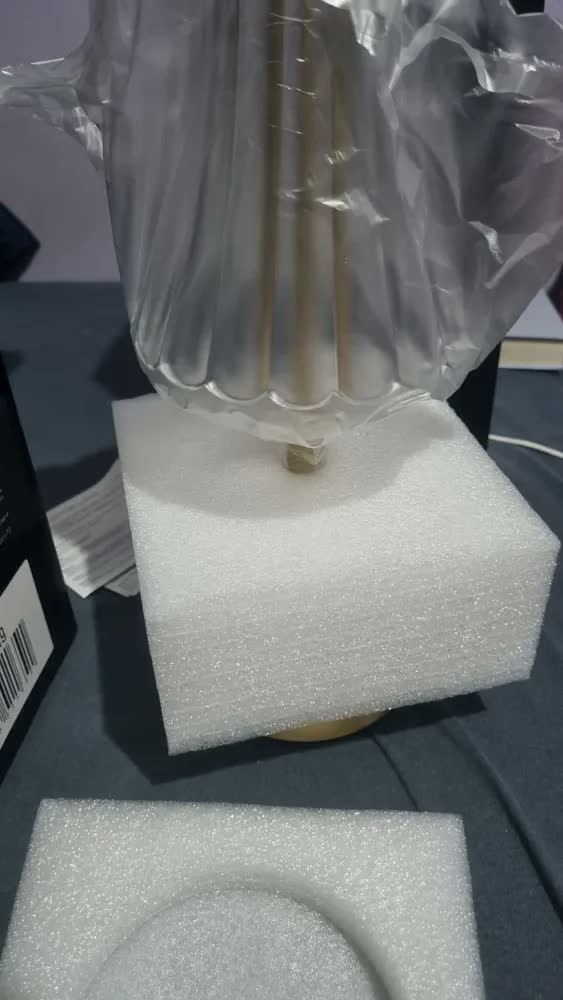 foto de Abajur Mesa Saia De Seda Com Barra Led Sensor Sem Fio 3 Cor