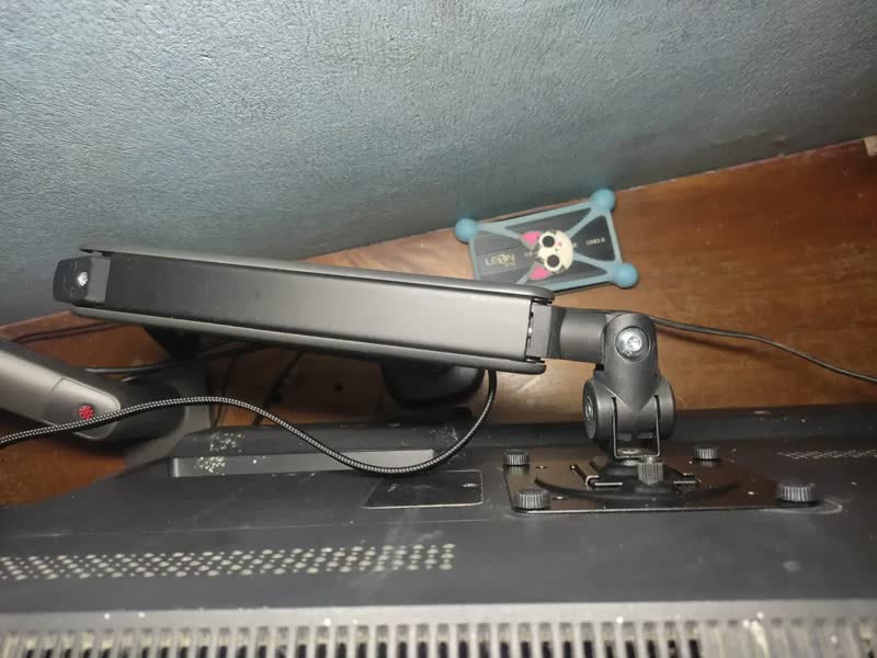 foto de Suporte Monitor Articulado Ajustavel 14 Até 32 A Gás Preto