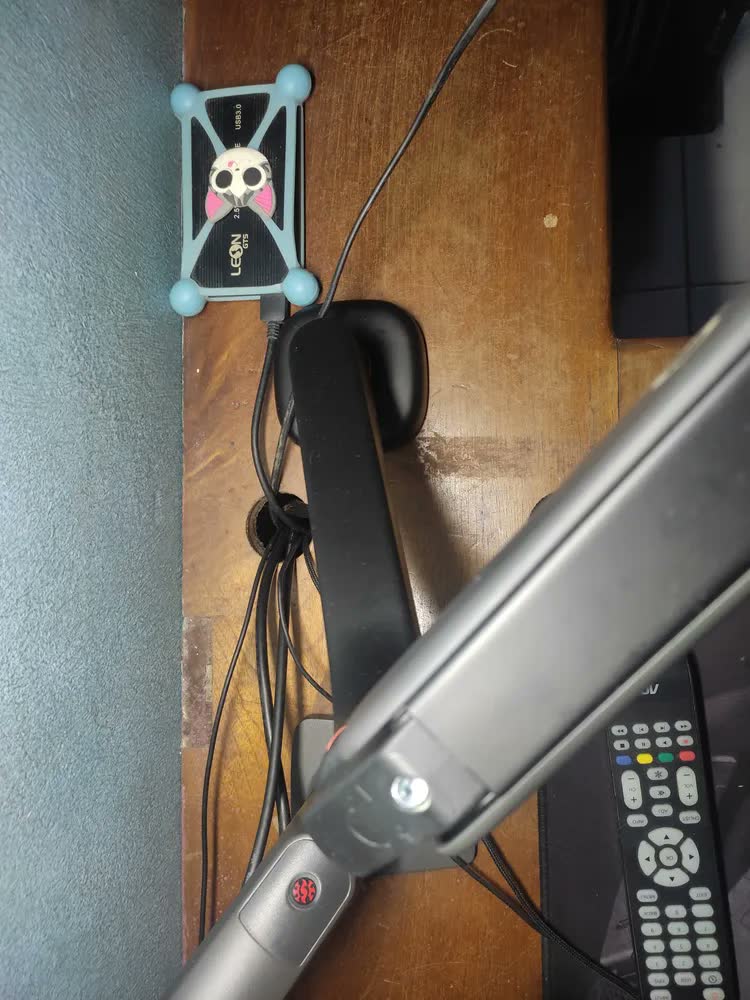 foto de Suporte Monitor Articulado Ajustavel 14 Até 32 A Gás Preto