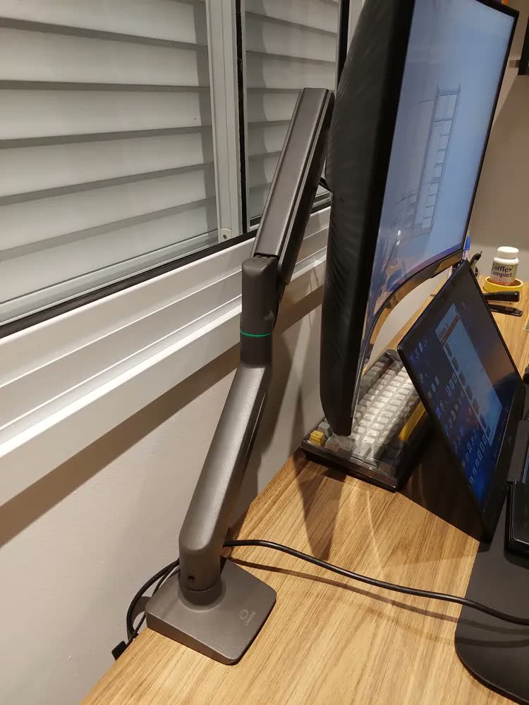 foto de Suporte Monitor Articulado Ajustavel 14 Até 32 A Gás Preto
