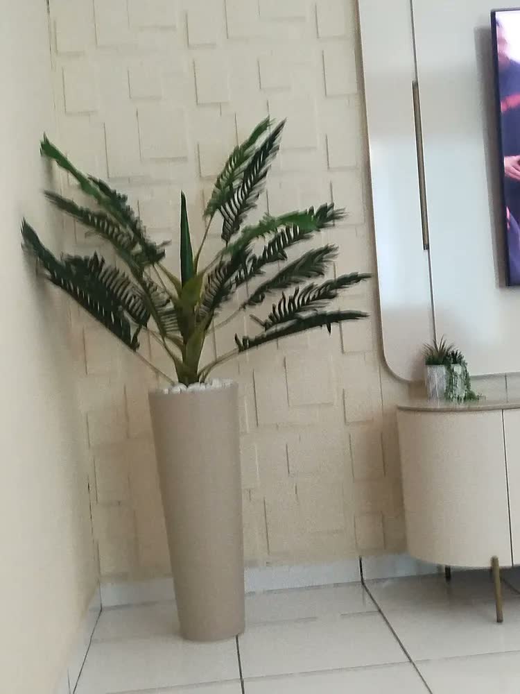 foto de Vaso Polietileno Ibiza Grande Sala Luxo Moderno Decorativo Cor Cimento