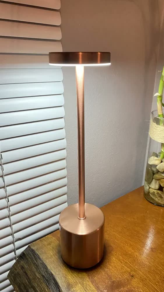foto de Luminaria Led 3 Cores Sem Fio | Abajur De Mesa Recarregável