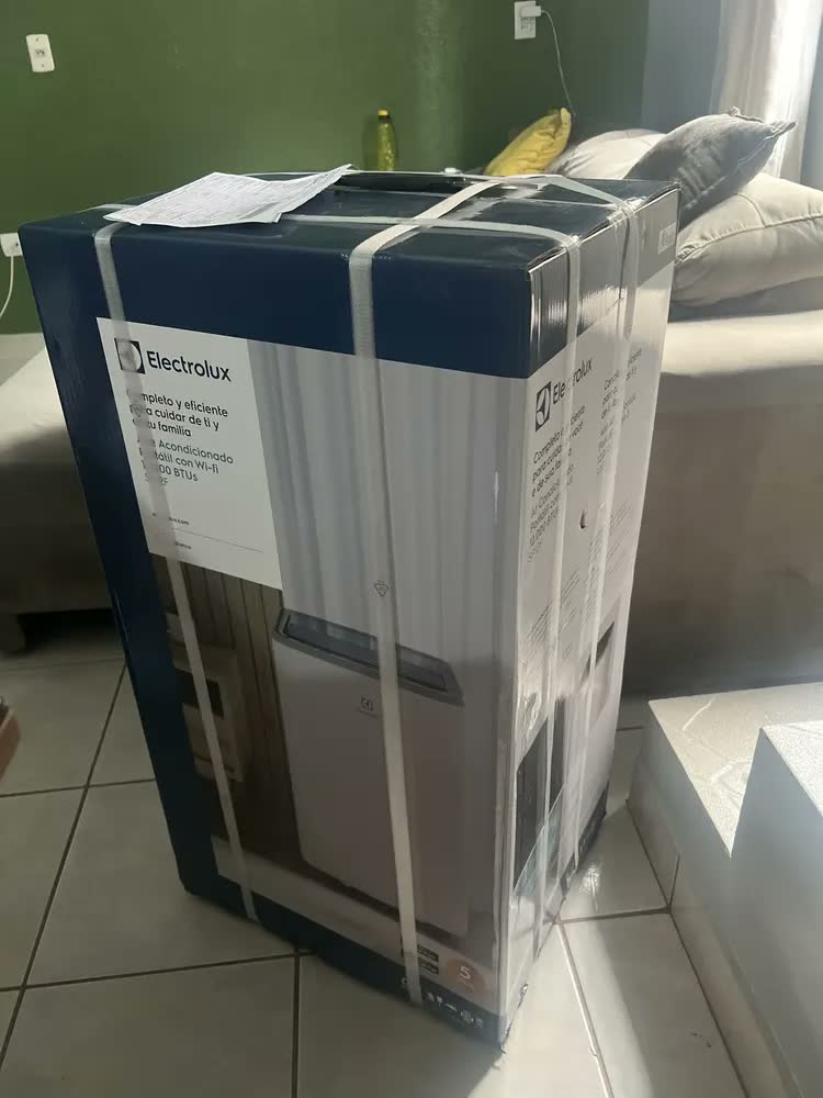 foto de Ar Condicionado Portátil Electrolux 12.000 Btus (sp12f) Branco