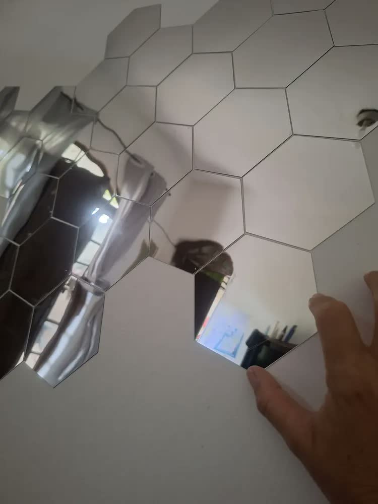 foto de 30 Espelhoplaca Com Adesivo Auto Hexagonal Colante Acrílico