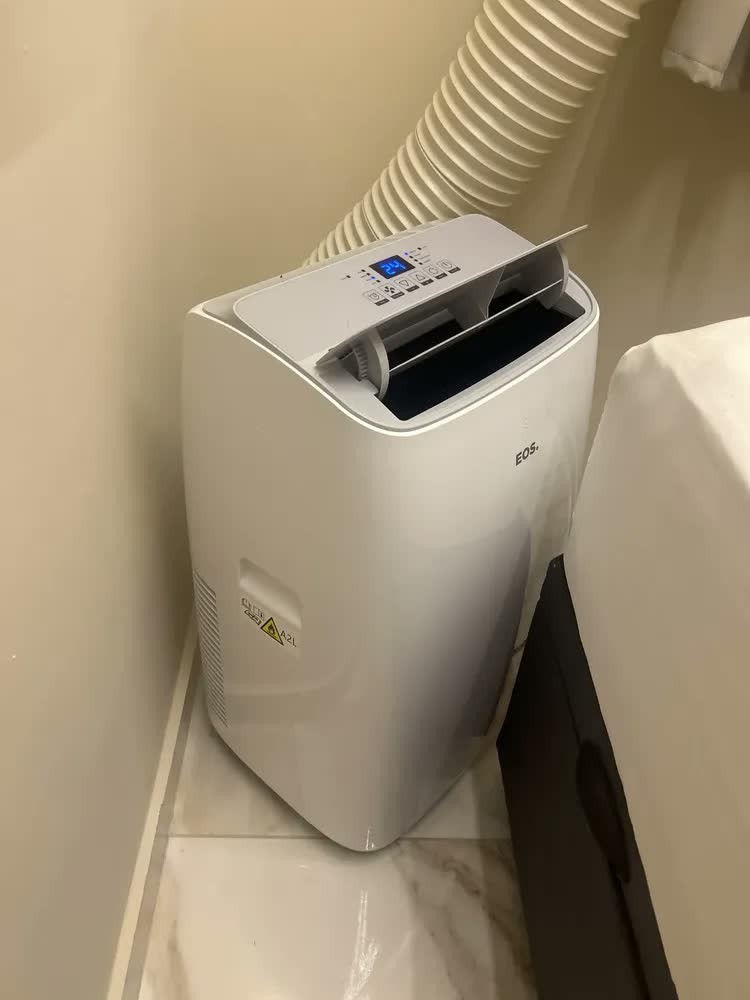 foto de Ar Portátil Inverter 14k Btus Eos Quente/ Frio Eap14iqf Branco