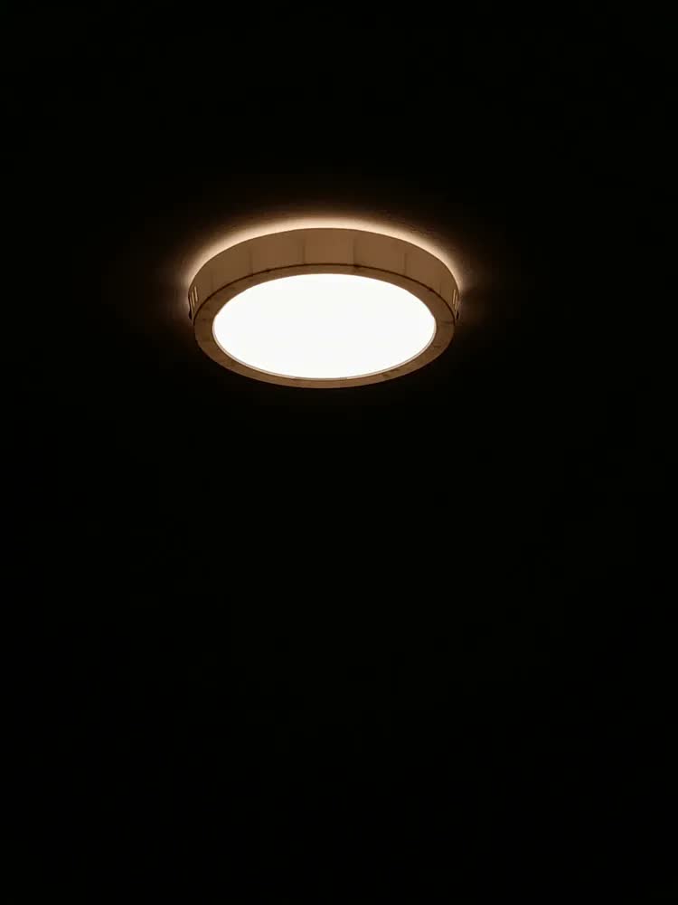 foto de Luminária Plafon LED Ourolux Redondo 18W 2700K Sobrepor Teto Sala
