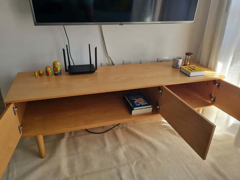 foto de Rack Tv 65 Sala 145 Cm Ripado Madeira Castanho Adamo