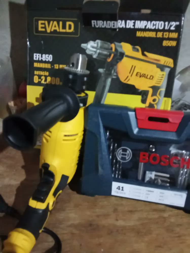 foto de Furadeira De Impacto 1/2 13mm 850w Evald Kit 41 Pçs Bosch