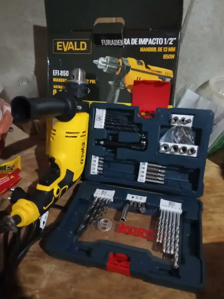 foto de Furadeira De Impacto 1/2 13mm 850w Evald Kit 41 Pçs Bosch