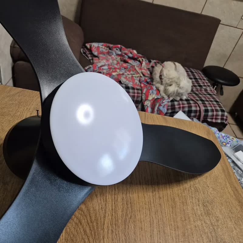 foto de Ventilador de teto moderno de 42 polegadas com luz e controle remoto, perfil baixo, 3 pás de acabamento duplo, motor DC silencioso e reversível, 3 cct+6 velocidades para ambientes internos/externos