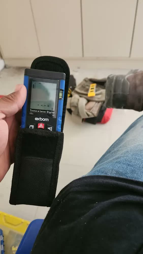 foto de Trena A Laser Several Importados Medidor Digital Portátil Com Display lcd Iluminado e Funções Avançadas Para Medição Rápida e Precisa
