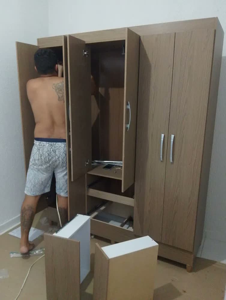 foto de Guarda-roupa Casal New Brusque 6 Portas 2 Gavetas Bartira - Branco