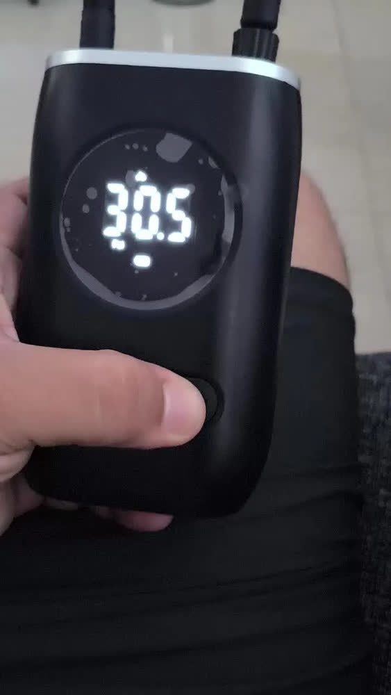 foto de Mini Compressor De Ar Digital Para Pneus Carro Moto Bike 150psi Recarregável 4000mah