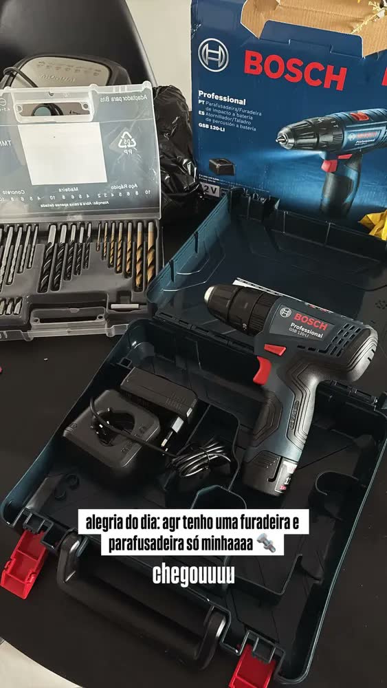 foto de Parafusadeira Furadeira Bosch 12v Gsb120li + Kit 300 Peças - Azul - 60hz