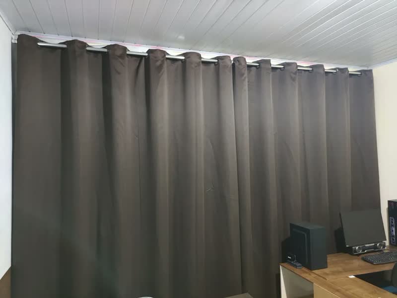 foto de Cortina Blackout Tecido Corta Luz Blecaute 5 Metros Largura X 2,60m Altura Sala Quarto Janela Blindex Porta Sacada Cor Avelã Emporio Luz