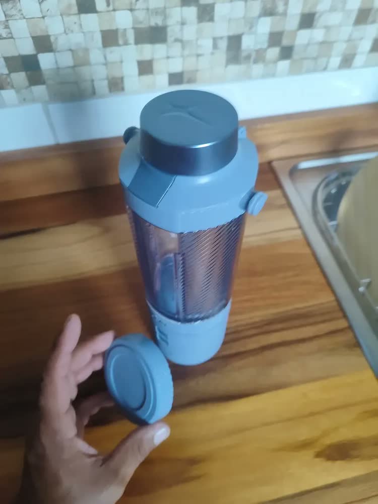 foto de Blender Portátil Sem Fio Go Max Oster Oster